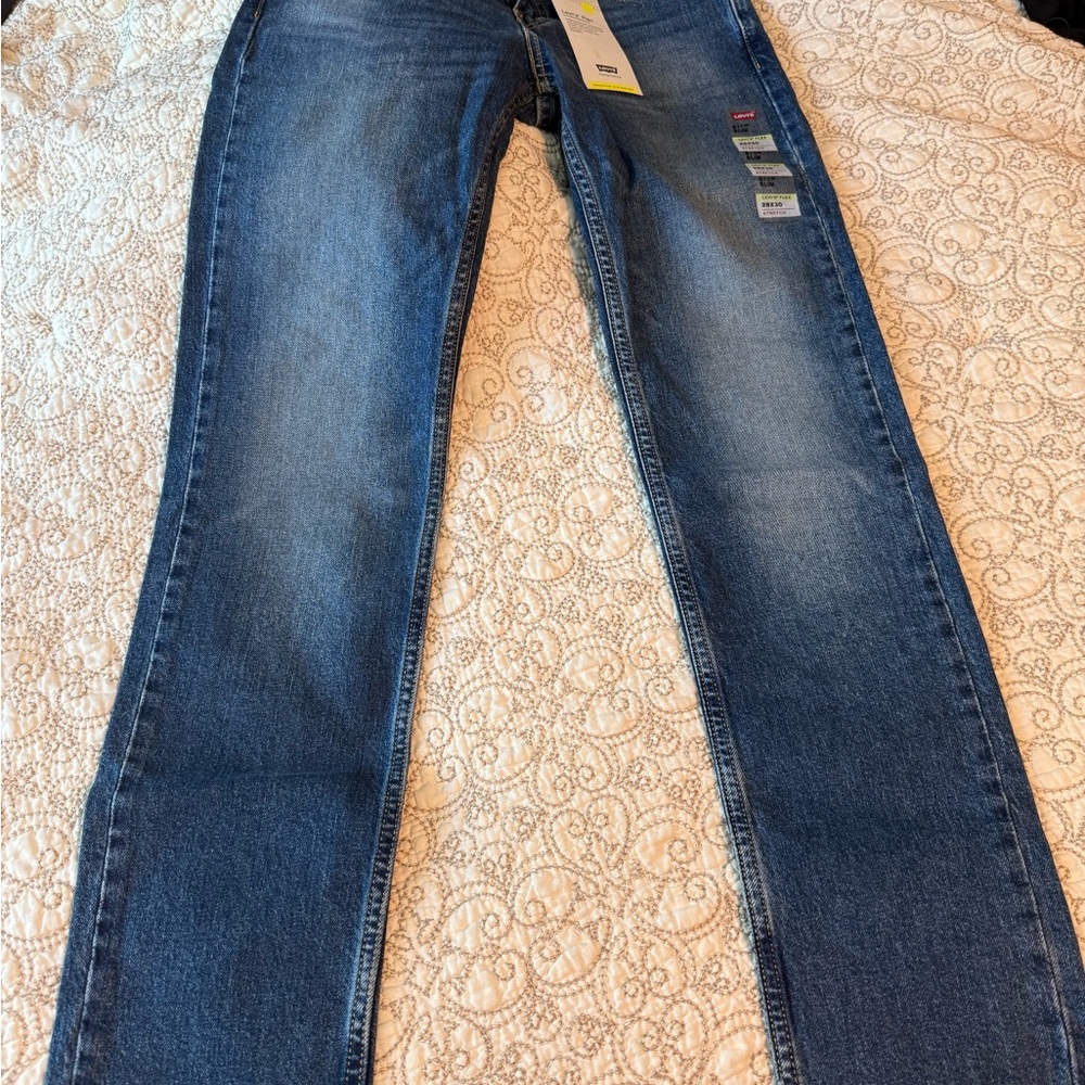 Levi’s Men’s NWT Flex Jeans 28x30 – Slim Taper Stretch Denim